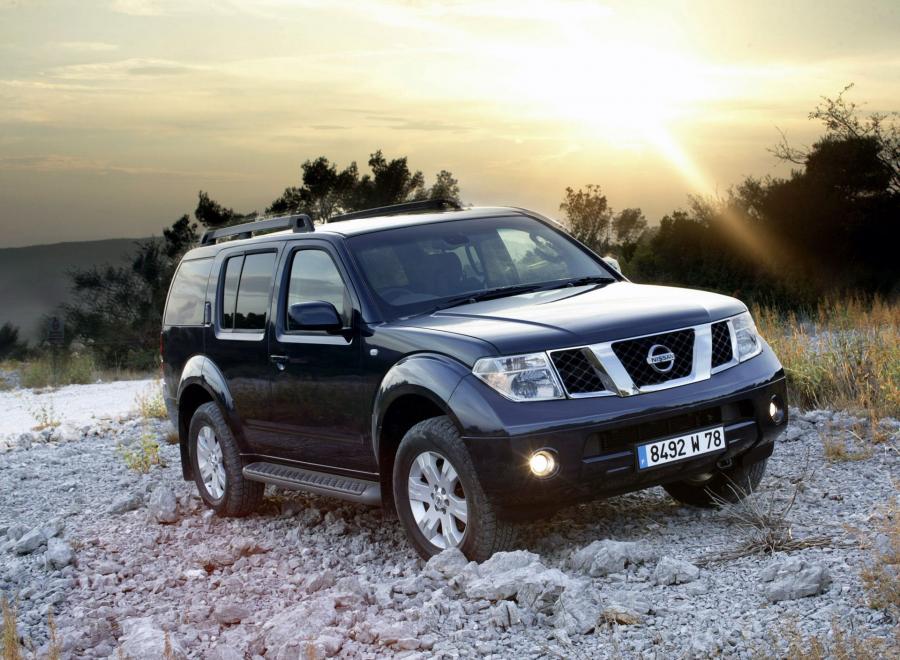  Nissan Pathfinder 2004 года  (фото 17 из 19)